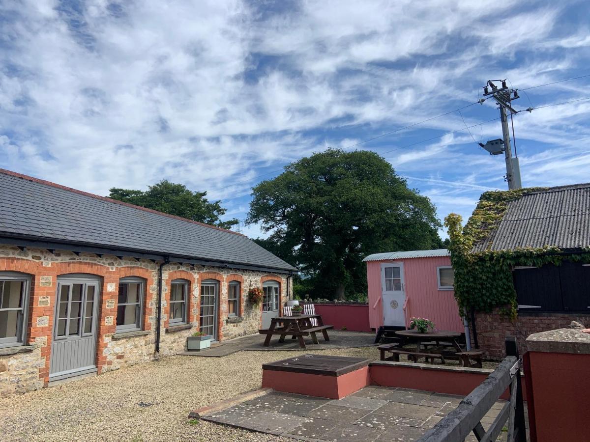 Swallow Cottage At Duffryn Mawr Cottages Hensol Luaran gambar
